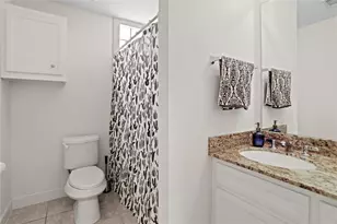 2710 Hullsmith Dr, Houston, TX 77063 - Photo 13