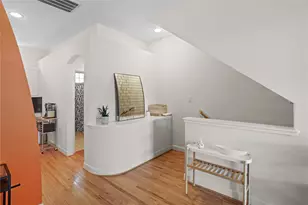 2710 Hullsmith Dr, Houston, TX 77063 - Photo 11