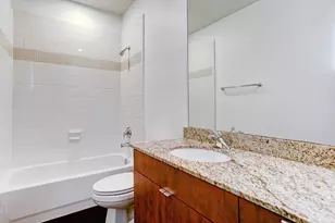 5109 Larkin St, Houston, TX 77007 - Photo 13