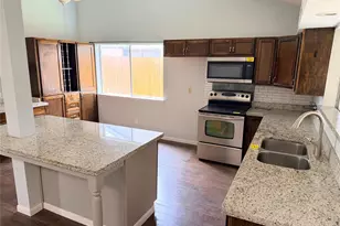804 Driftwood St, League City, TX 77573 - Photo 5