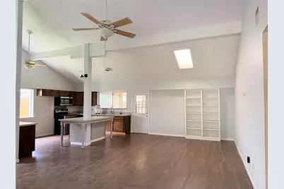 804 Driftwood Street, League City, TX 77573 - Photo 3