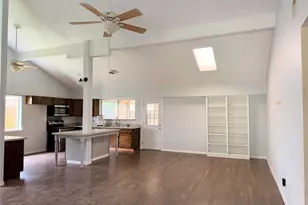 804 Driftwood St, League City, TX 77573 - Photo 3