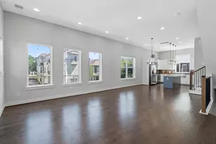1114 W 15th 1/2 St, Houston, TX 77008 - Photo 23