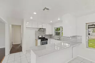 3302 Chestershire Dr, Pasadena, TX 77503 - Photo 11