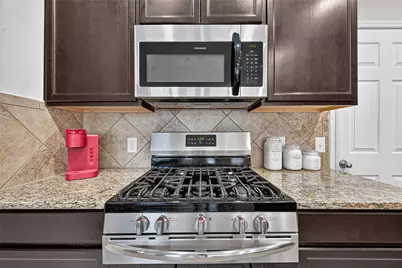 13531 Villas Palmas Drive, Houston, TX 77070 - Photo 11