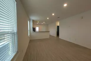 219 Bismuth Dr, Crosby, TX 77532 - Photo 3