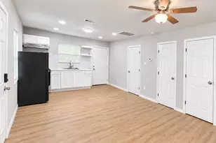 15521 Hwy 6, Santa Fe, TX 77517 - Photo 13