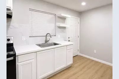 15521 Highway 6, Santa Fe, TX 77517 - Photo 11