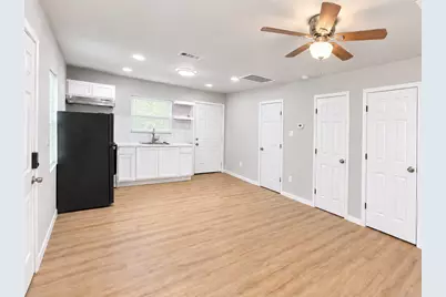 15521 Highway 6, Santa Fe, TX 77517 - Photo 13