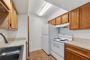 3919 Fairmont Pkwy, Pasadena, TX 77504 - Photo 11