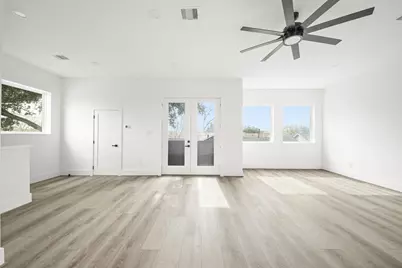 313 N Nagle Street, Houston, TX 77003 - Photo 9