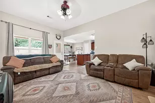 12114 Estelle Ln, Pinehurst, TX 77362 - Photo 7