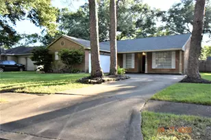 1911 Westlake Rd, Houston, TX 77062 - Photo 1