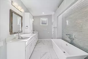 1959 Portsmouth St, Houston, TX 77098 - Photo 25