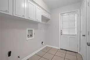 18230 Caprice Ln, Houston, TX 77058 - Photo 37