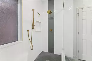 205 Willow Pointe Dr, League City, TX 77573 - Photo 25