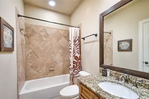 5303 Perrington Heights Ln, Houston, TX 77056 - Photo 11