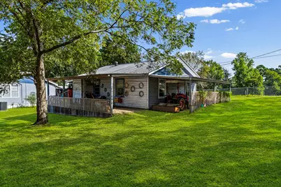 199 Justine Ave, Livingston, TX 77351 - Photo 11