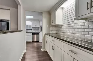 2030 Lone Rock Dr, Houston, TX 77339 - Photo 9