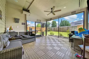 23518 Goldking Cross Ct, Spring, TX 77373 - Photo 3