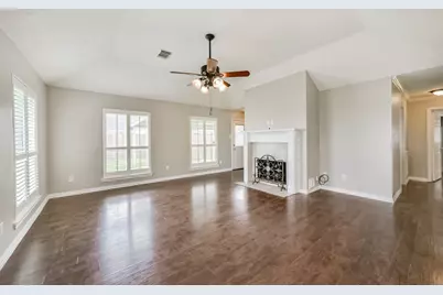 4901 Archway Drive, La Porte, TX 77571 - Photo 15