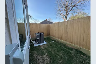3227 Dennis Street, Houston, TX 77004 - Photo 5
