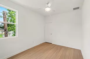 3227 Dennis St, Houston, TX 77004 - Photo 11