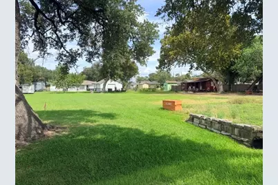 506 Hinken Street, Clute, TX 77531 - Photo 9