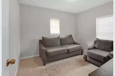 110 S 9th Street, Highlands, TX 77562 - Photo 15