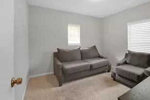 110 S 9th St, Highlands, TX 77562 - Photo 15