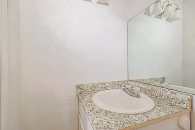 6633 W Airport Boulevard #502, Houston, TX 77035 - Photo 11