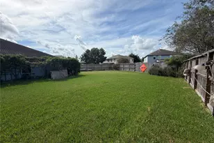 2103 Kingfisher Ct, League City, TX 77573 - Photo 9