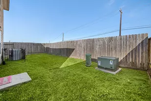 12939 Almeda Crossing Ct, Houston, TX 77048 - Photo 23