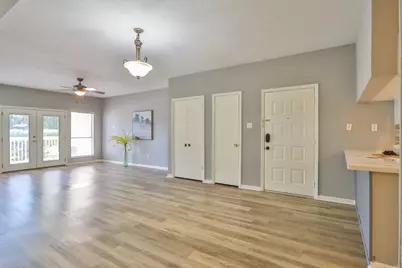 4747 Nasa Parkway #110, Seabrook, TX 77586 - Photo 9