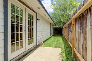 10020 Lasaber Ct, Houston, TX 77038 - Photo 15