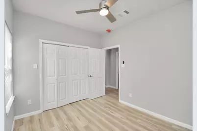5941 Southlea Street, Houston, TX 77033 - Photo 17