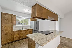 12015 Pompton Dr, Houston, TX 77089 - Photo 7