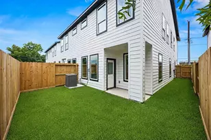 8449 Furray Rd, Houston, TX 77028 - Photo 17