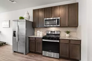 2815 Jacqueline Ln, Conroe, TX 77304 - Photo 11