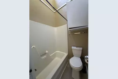 13 Lakeway, Conroe, TX 77304 - Photo 3