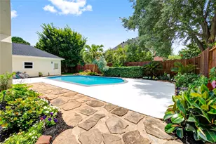 13607 Starlight Harbour Ct, Houston, TX 77077 - Photo 39