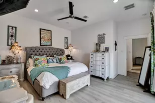 25 Cmdr. Runco Ln, Taylor Lake Village, TX 77586 - Photo 29