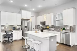 8411 Hempstead Rd, Houston, TX 77008 - Photo 15