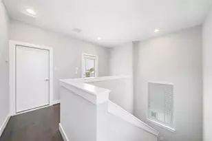 8411 Hempstead Rd, Houston, TX 77008 - Photo 29