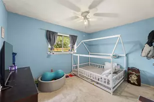12127 Glen Hollow Dr, Houston, TX 77048 - Photo 17