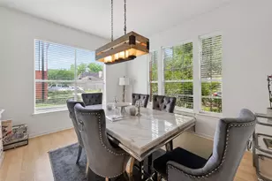 211 Aberdeen St, Stafford, TX 77477 - Photo 5