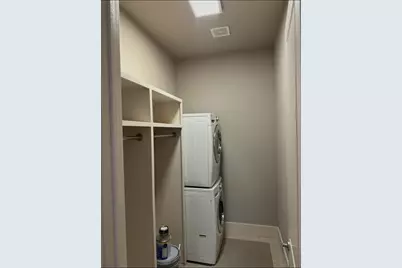 905 W 15th 1/2 Street #A, Houston, TX 77008 - Photo 5