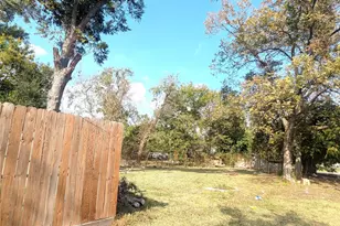 3223 Retta St, Houston, TX 77026 - Photo 9