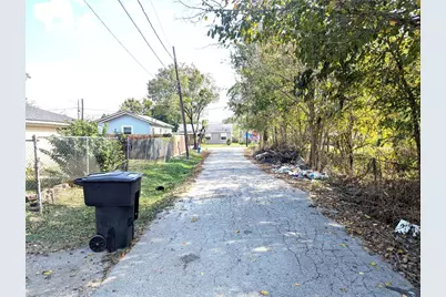 3223 Retta, 3222 Florida St Street, Houston, TX 77026 - Photo 9