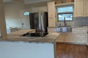 80 Hunters Creek Dr, Huntsville, TX 77340 - Photo 17